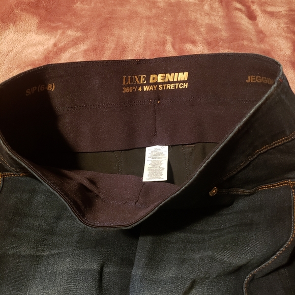 Nygard Luxe 360 Denim Jegging - Picture 3 of 4